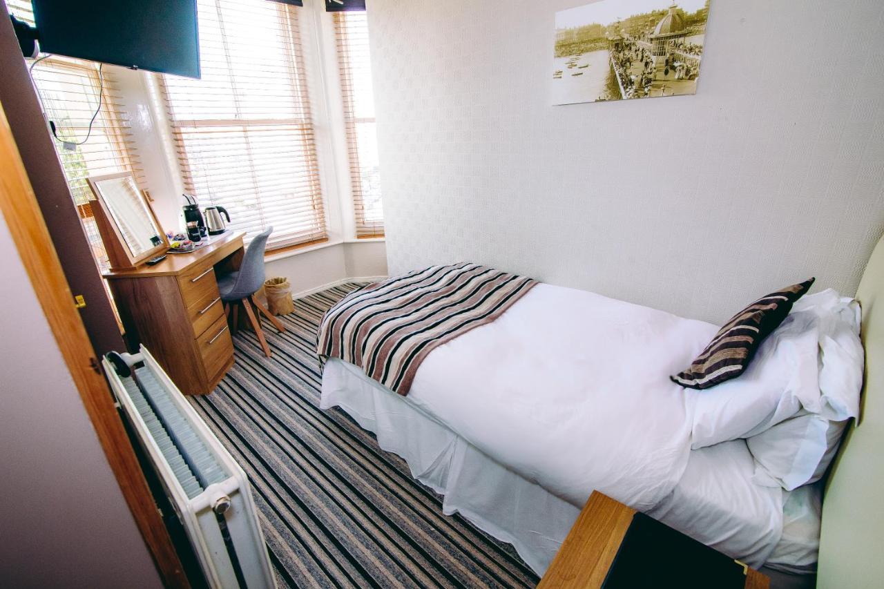 The Mowbray Bed & Breakfast Eastbourne Ngoại thất bức ảnh